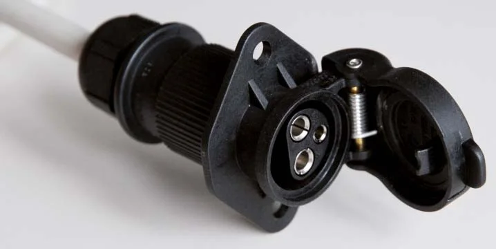 Presa di corrente DIN 9680