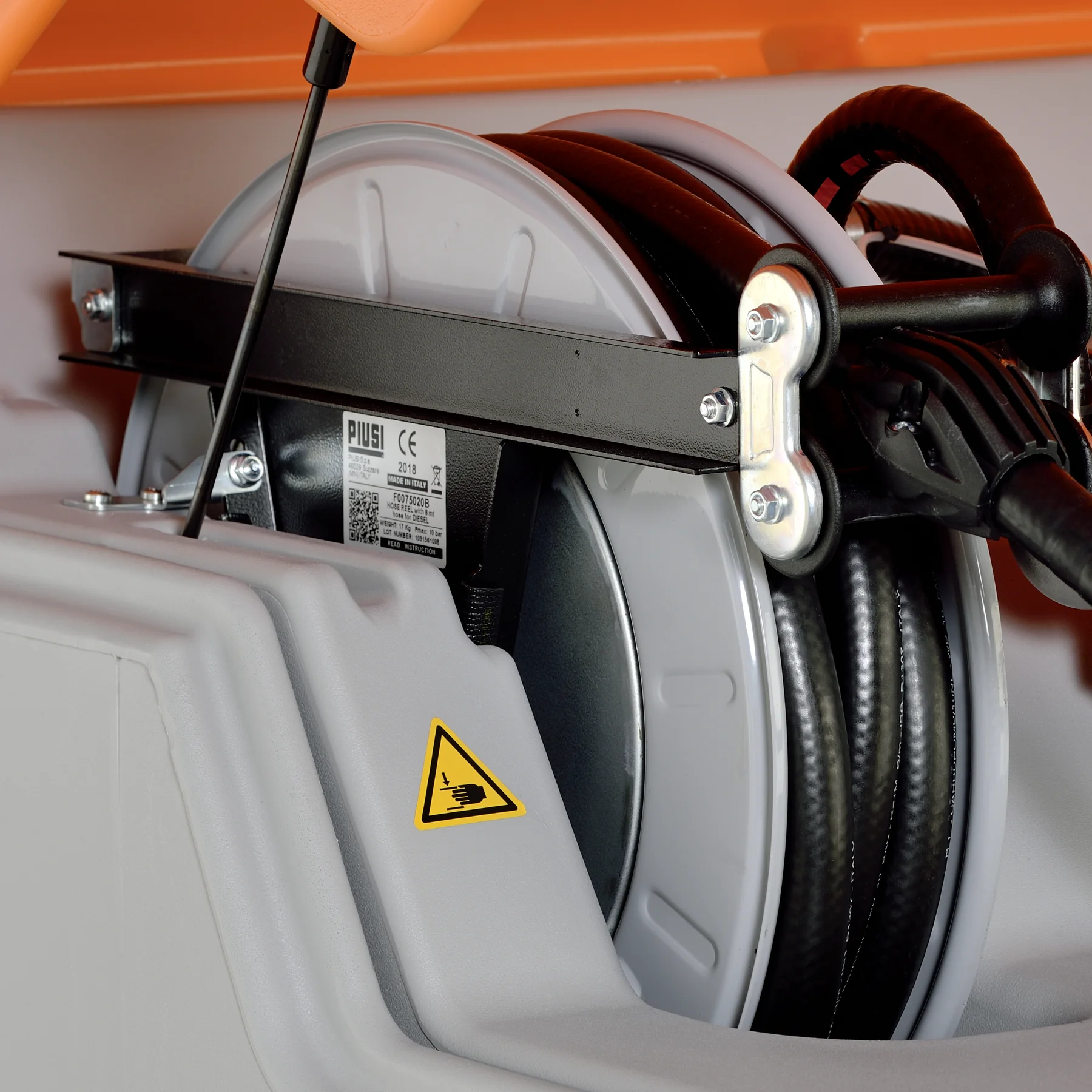 Hose reel with 8 m hose