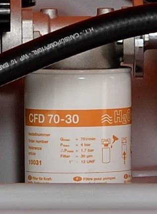 Cartridge filter with water separator