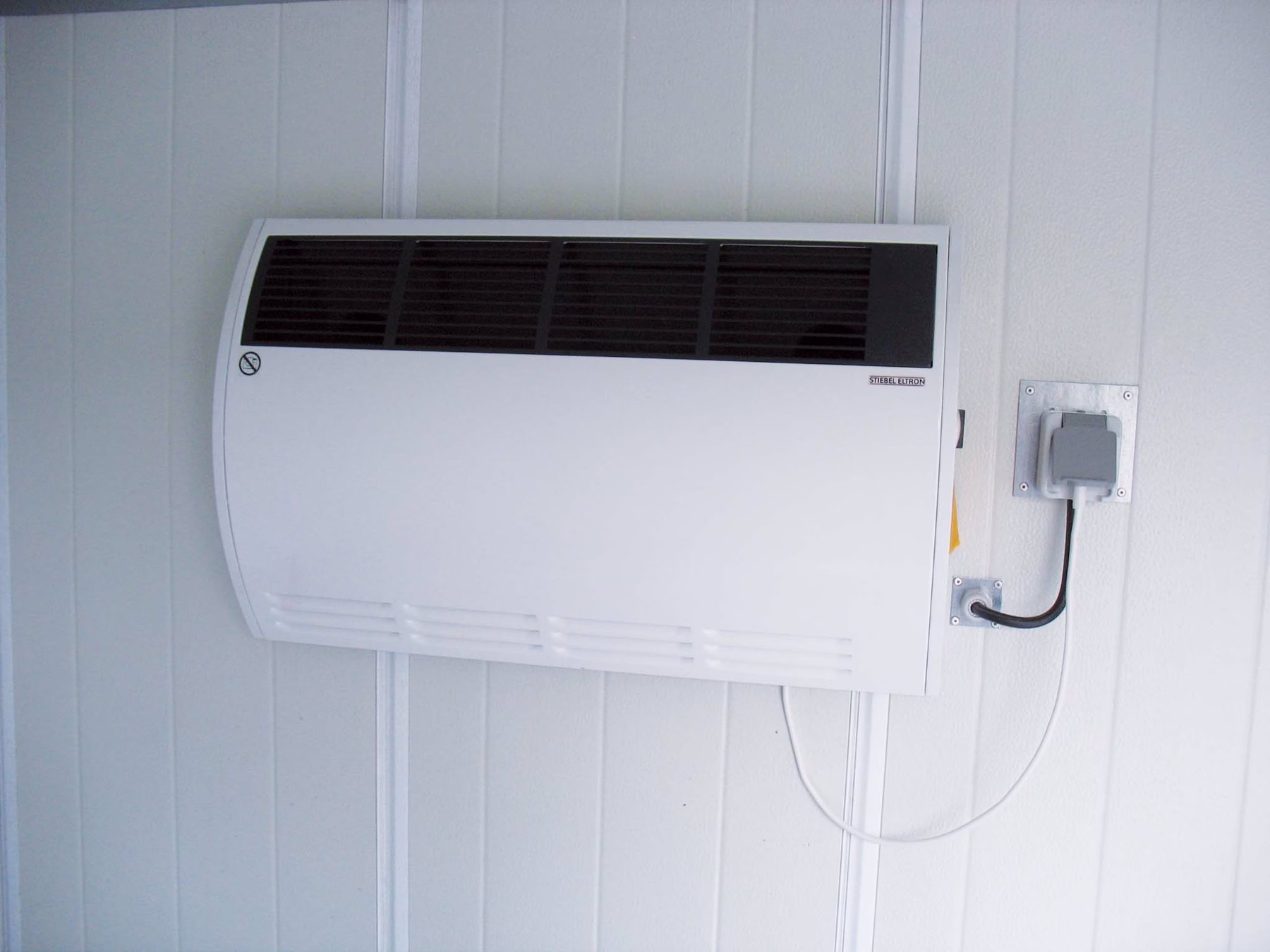 Convector con regulador de temperatura 2 kW