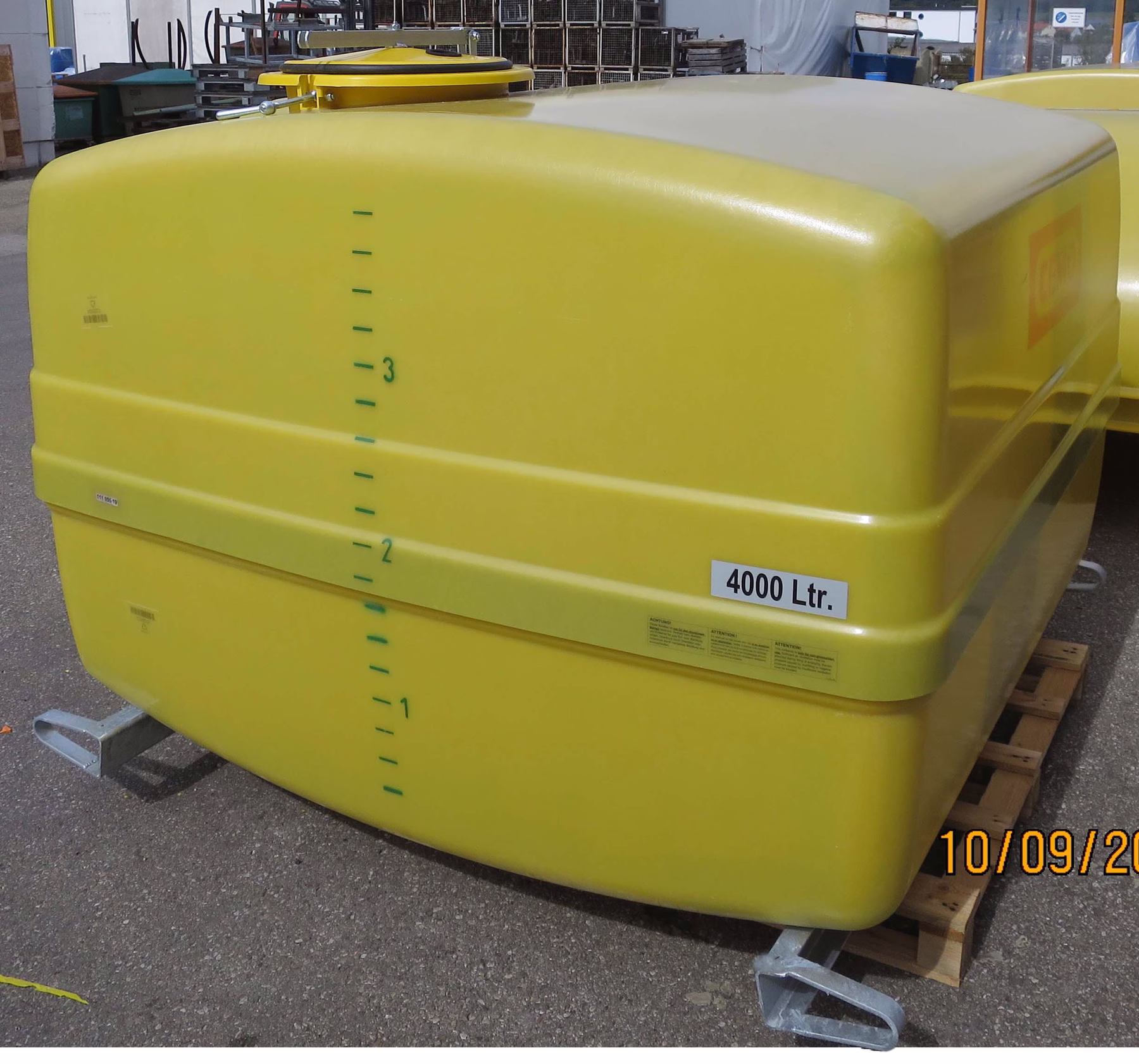 Bidones GRP, con forma de maleta, 4.000 l 