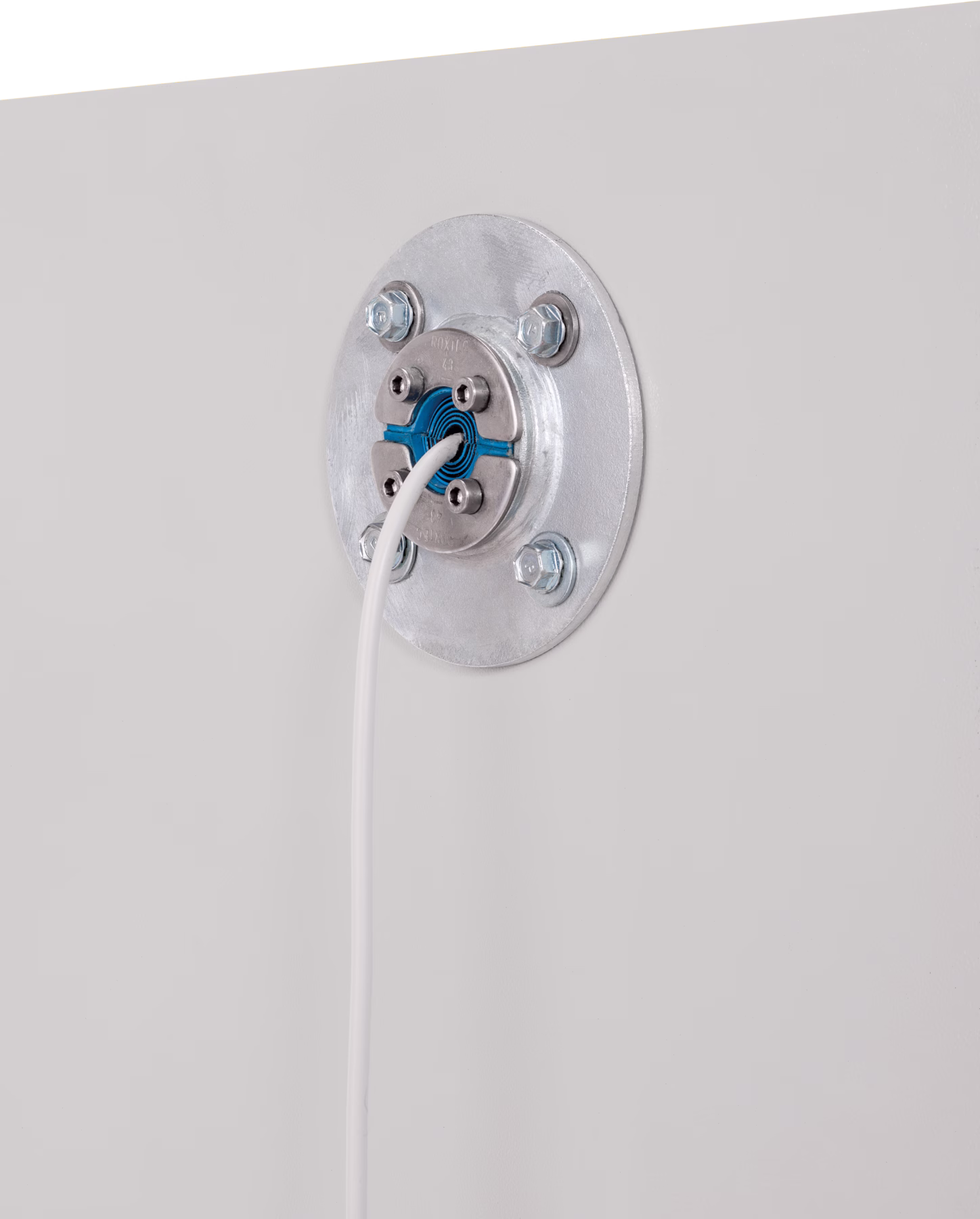 Cable duct for FMplus battery storage cabinet