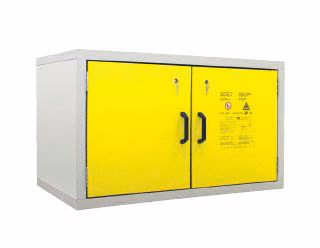 Under-table cabinet with hinged doors11/6 – FWF 90